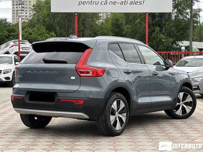 volvo XC 40 2021
