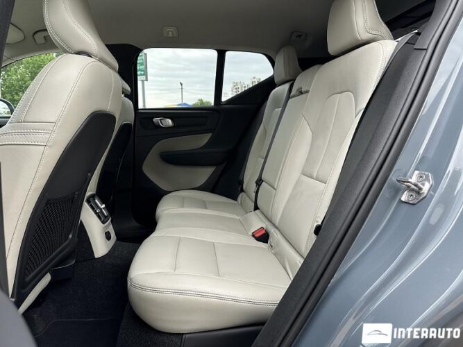 volvo XC 40 2021