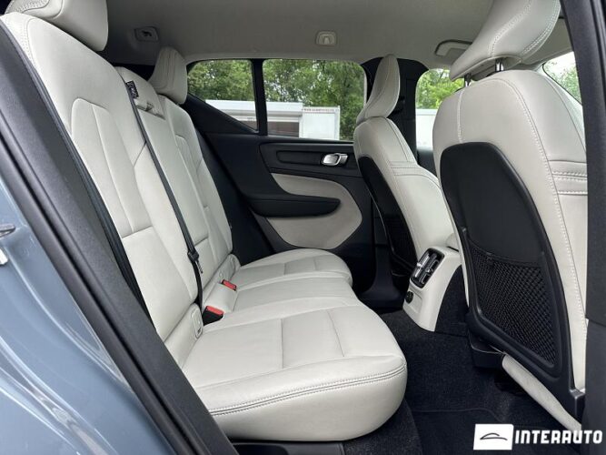 volvo XC 40 2021