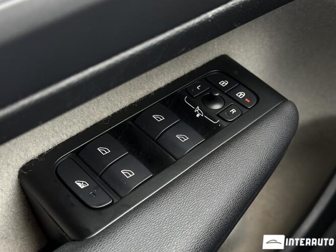 volvo XC 40 2021