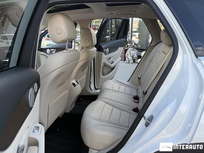 Mercedes GLC 350e 47 mercedes GLC 350e 2019