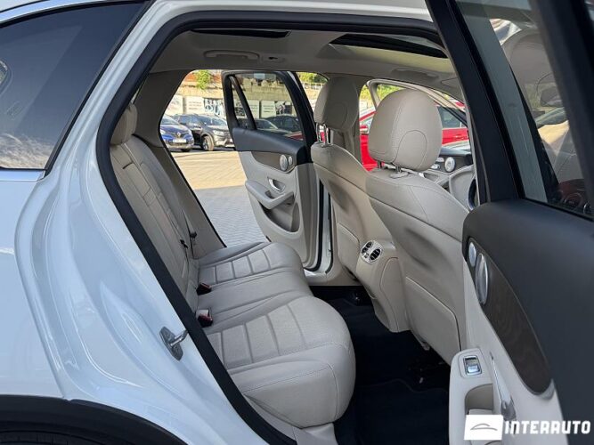 Mercedes GLC 350e 49 mercedes GLC 350e 2019