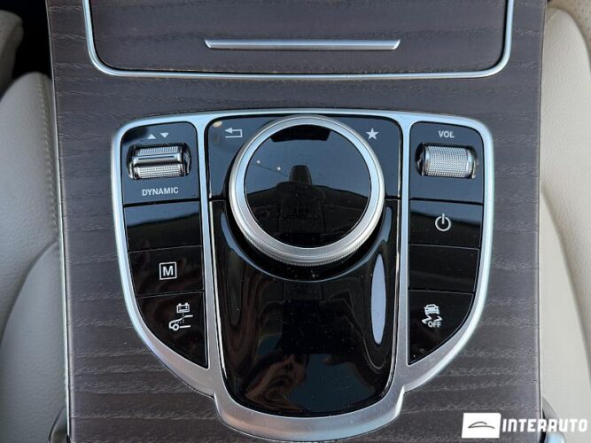 Mercedes GLC 350e 46 mercedes GLC 350e 2019