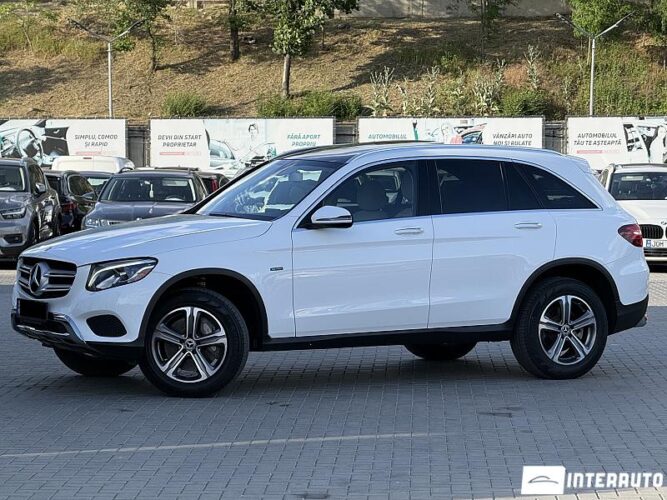 Mercedes GLC 350e 37 mercedes GLC 350e 2019