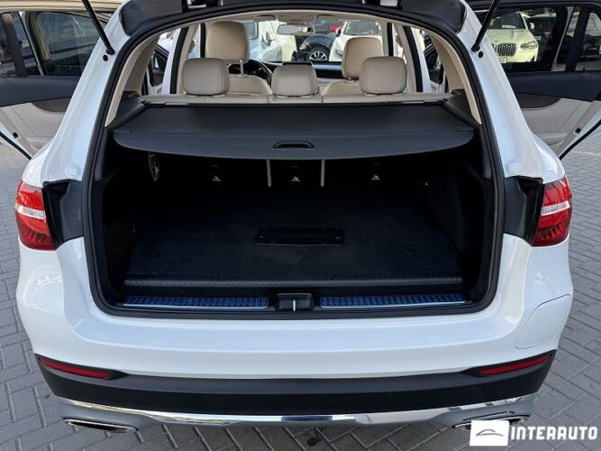 Mercedes GLC 350e 59 mercedes GLC 350e 2019