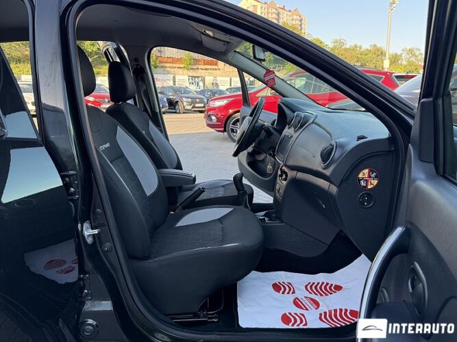 Dacia Sandero Stepway 43 dacia Sandero Stepway 2016