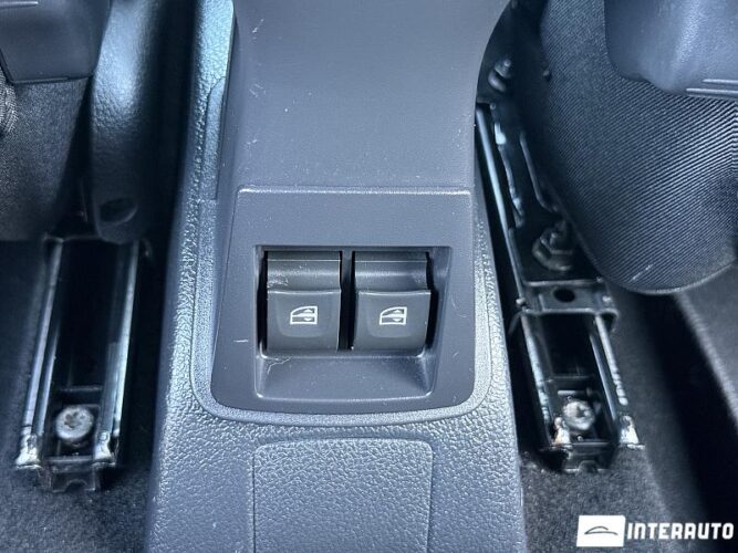 Dacia Sandero Stepway 46 dacia Sandero Stepway 2016