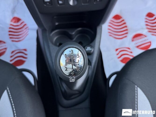 Dacia Sandero Stepway 40 dacia Sandero Stepway 2016