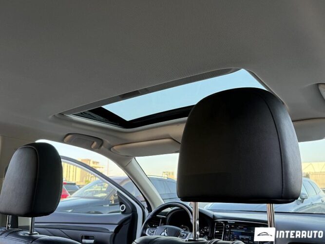 Mitsubishi Outlander 49 mitsubishi Outlander 2015