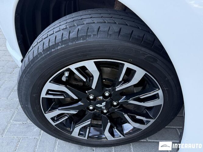 Mitsubishi Outlander 51 mitsubishi Outlander 2015