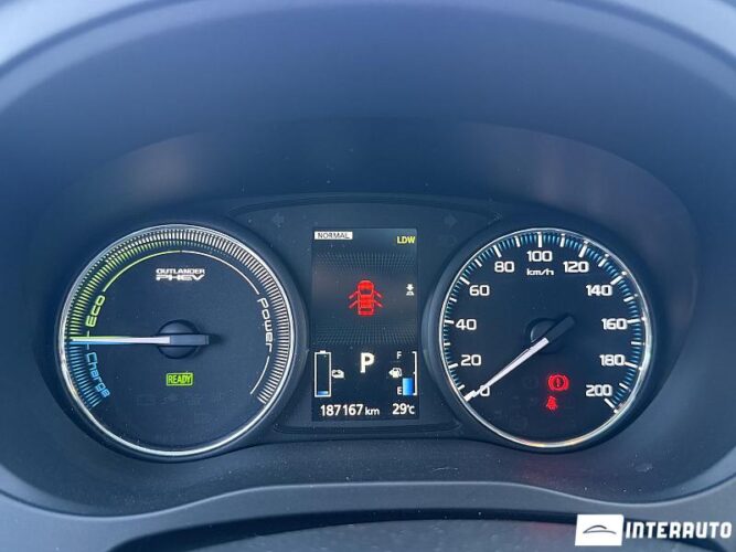 Mitsubishi Outlander 42 mitsubishi Outlander 2015