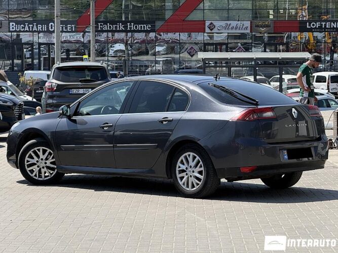Renault Laguna 2013 doar la InterAuto