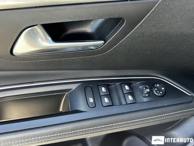 peugeot 5008 2019