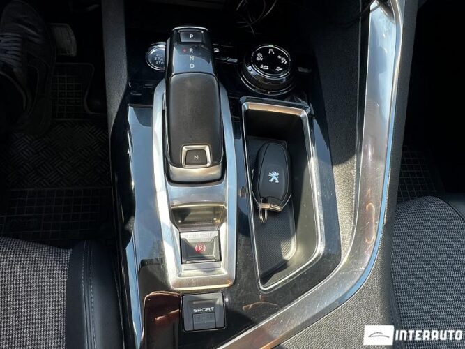 peugeot 5008 2019