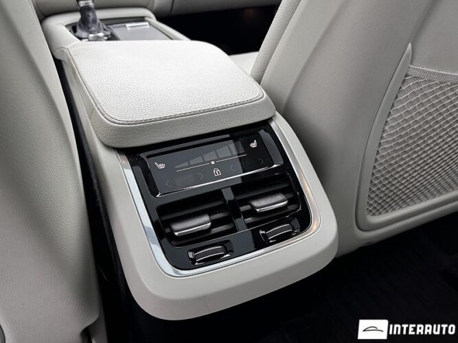 volvo XC 90 2021