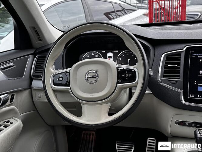 volvo XC 90 2021