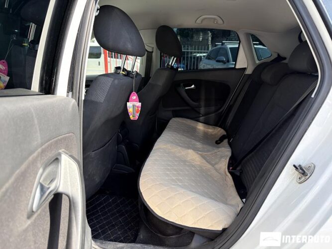 Volkswagen Polo 41 volkswagen Polo 2012