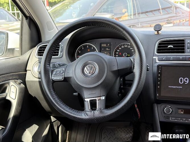 Volkswagen Polo 33 volkswagen Polo 2012