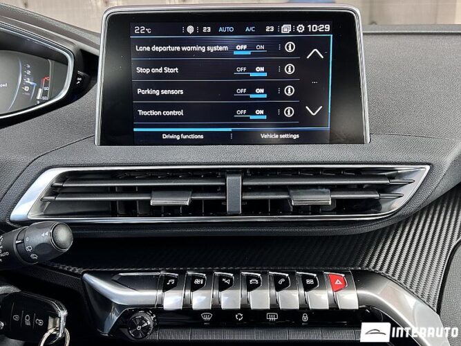 Peugeot 3008 38 peugeot 3008 2018