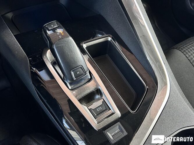 Peugeot 3008 39 peugeot 3008 2018