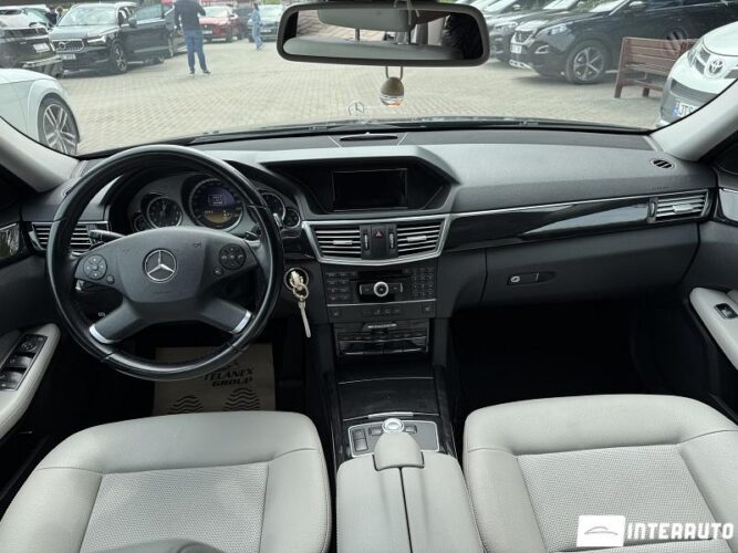 Mercedes E 220 47 mercedes E 220 2011