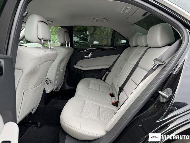 Mercedes E 220 46 mercedes E 220 2011