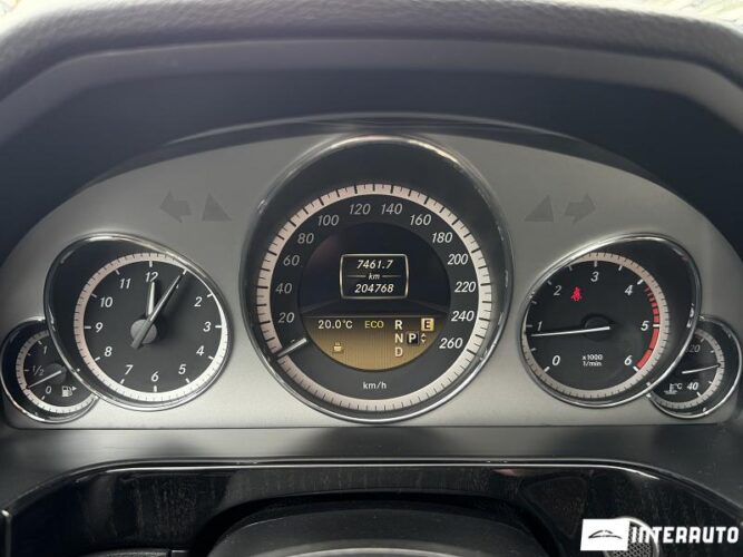 Mercedes E 220 39 mercedes E 220 2011