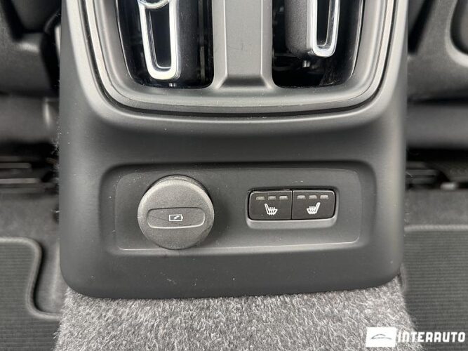 volvo XC 40 2020