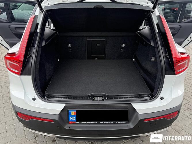 volvo XC 40 2020