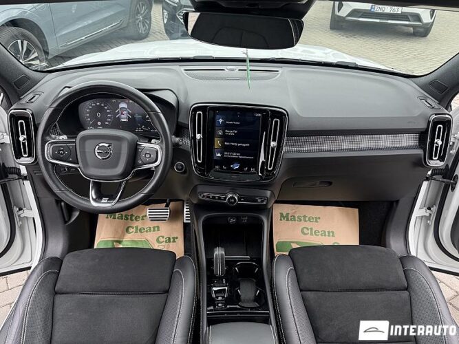 volvo XC 40 2020