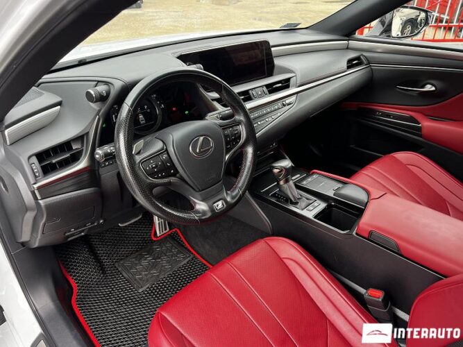 lexus ES 300h 2020
