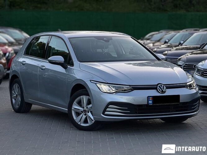Volkswagen Golf 2022 doar la InterAuto