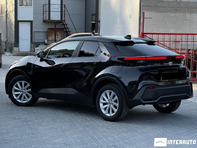 Toyota C-HR 32 toyota C-HR 2024