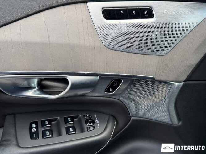 volvo XC 90 2020