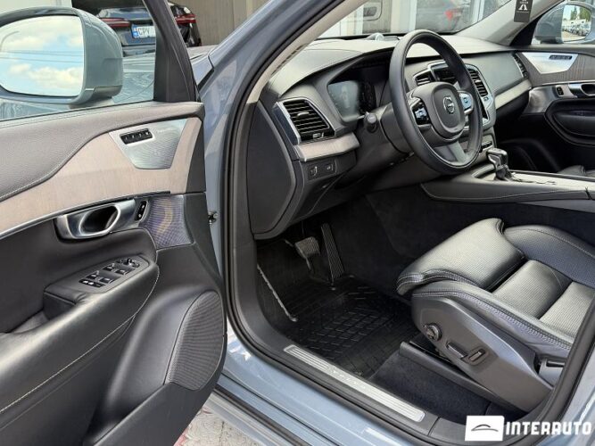 volvo XC 90 2020