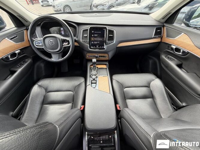 Volvo XC 90 44 volvo XC 90 2021