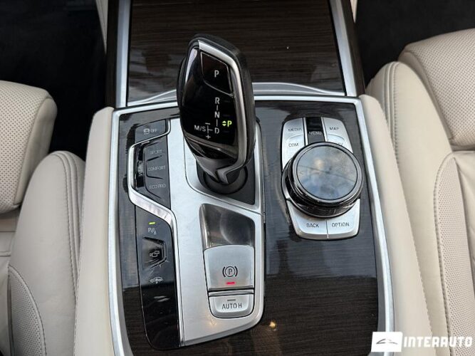 BMW 750 52 bmw 750 2020