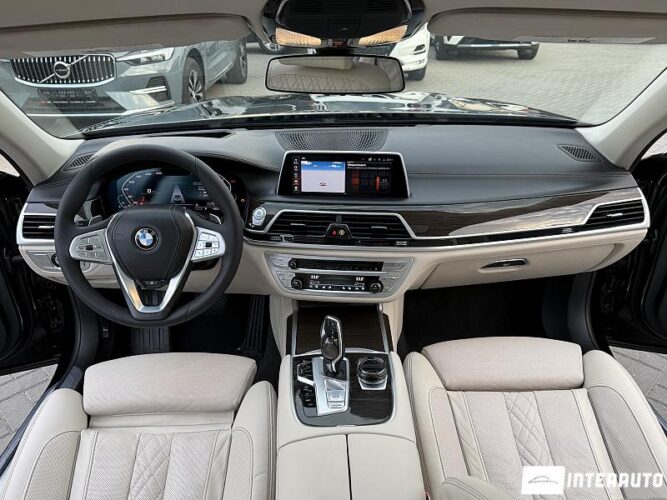 BMW 750 45 bmw 750 2020
