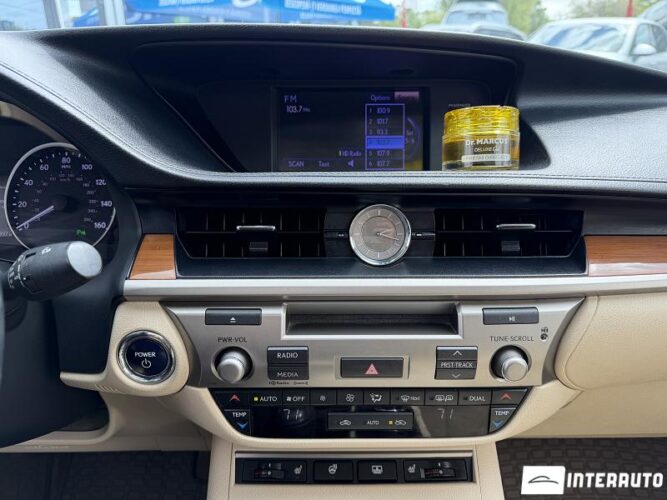 lexus ES 300h 2012