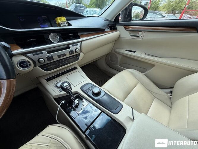 lexus ES 300h 2012