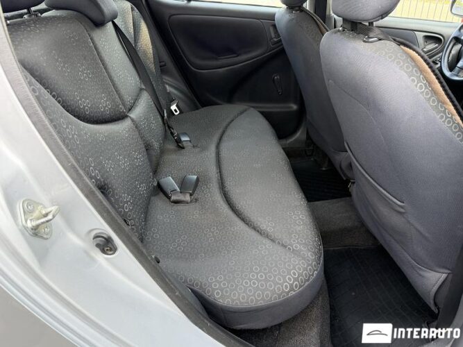 toyota Yaris 2004