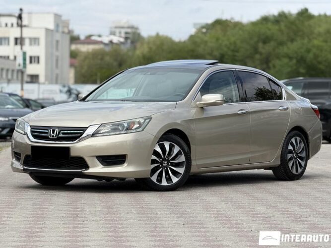 Honda Accord 2014 doar la InterAuto