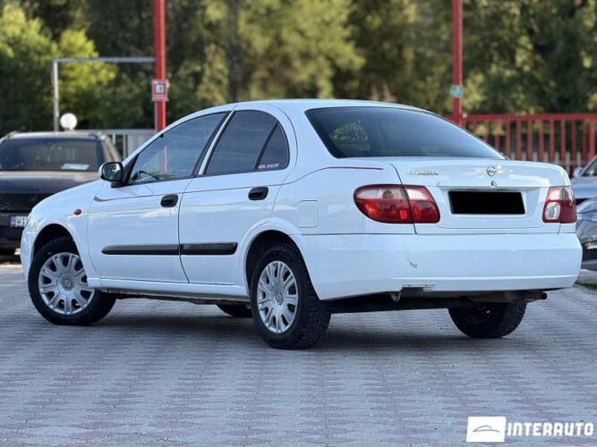 nissan Almera 2005