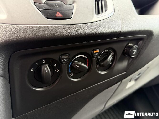 ford Transit 2017