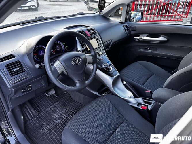 toyota Auris 2012
