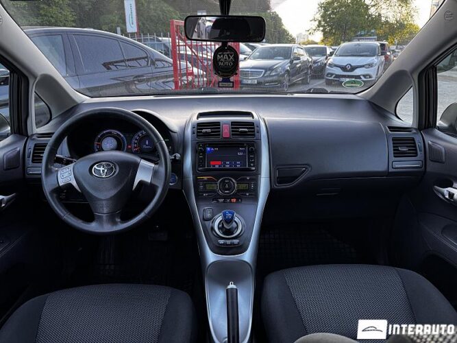 toyota Auris 2012