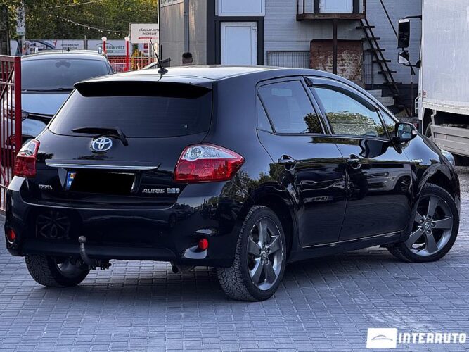 toyota Auris 2012