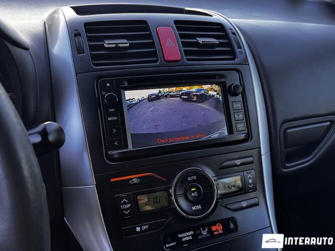 toyota Auris 2012