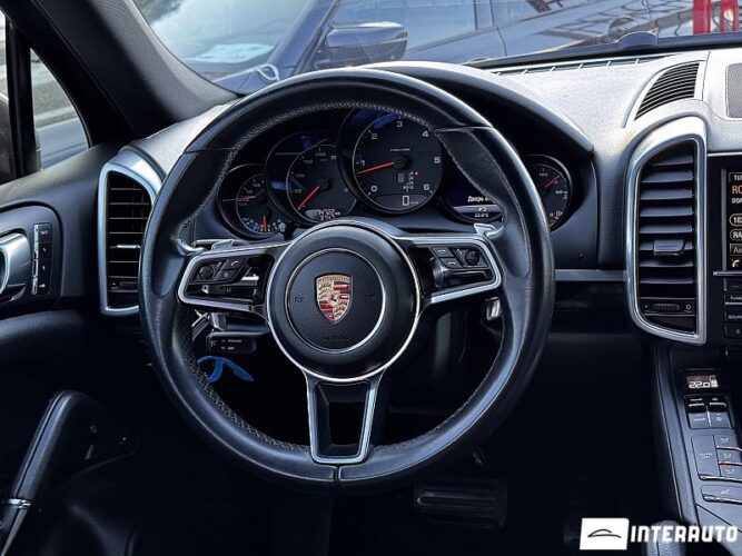 porsche Cayenne 2015