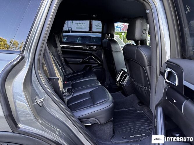 porsche Cayenne 2015